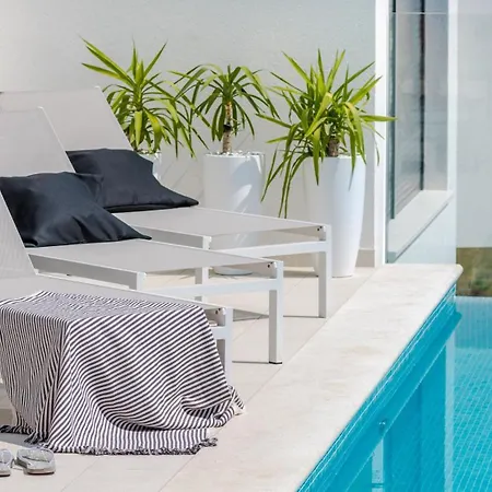 Holiday home Schoene Zvizdan Mit Infinity Pool *
