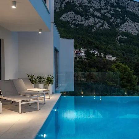 Schoene Zvizdan Mit Infinity Pool Holiday home *